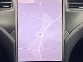 Tesla Model s thumbnail 14