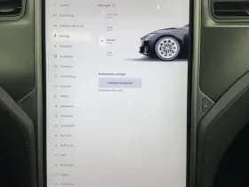 Tesla Model s thumbnail 19