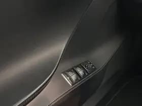 Tesla Model s thumbnail 26