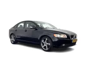 Volvo S40 thumbnail 1