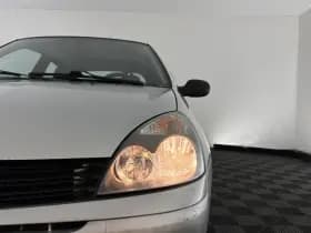 Renault Clio thumbnail 19