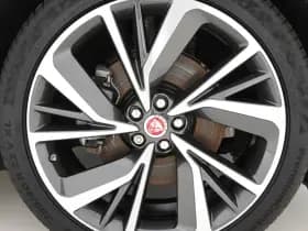 Jaguar I pace thumbnail 30