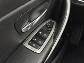 Bmw 3 serie thumbnail 18