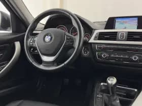 Bmw 3 serie thumbnail 7