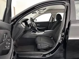 BMW 3-Serie thumbnail 9