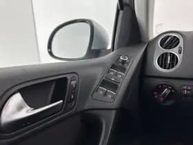 Volkswagen Tiguan thumbnail 21