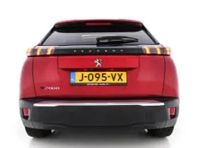 Peugeot E 2008 thumbnail 6