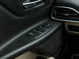 Jaguar Xe thumbnail 20