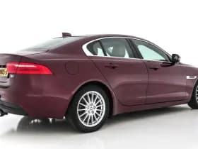 Jaguar Xe thumbnail 7