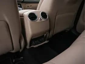 Mercedes-Benz Benz eqc thumbnail 26