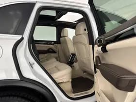 Porsche Cayenne thumbnail 13
