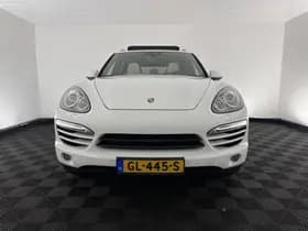 Porsche Cayenne thumbnail 3