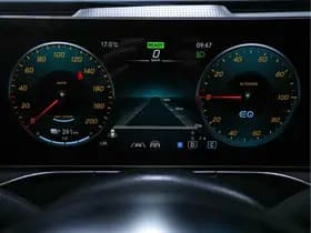 Mercedes-Benz Benz eqc thumbnail 21