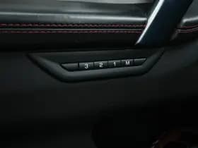 Land Rover discovery sport thumbnail 25