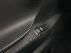 Tesla Model s thumbnail 27