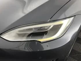 Tesla Model s thumbnail 35