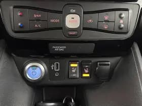 Nissan Leaf thumbnail 17