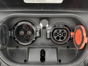 Nissan Leaf thumbnail 24