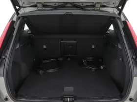 Volvo Xc40 thumbnail 11