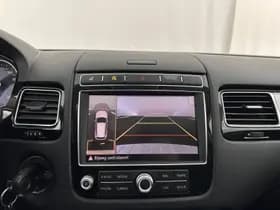 Volkswagen Touareg thumbnail 17
