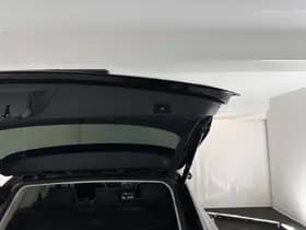 Volkswagen Touareg thumbnail 24