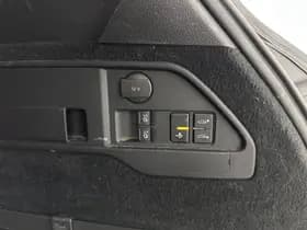 Volkswagen Touareg thumbnail 25