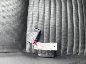 Land Rover discovery sport thumbnail 32