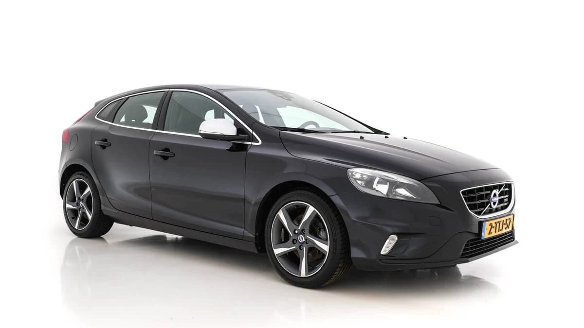 Volvo V40 — foto 1