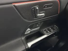 Mercedes-Benz Benz glb thumbnail 27