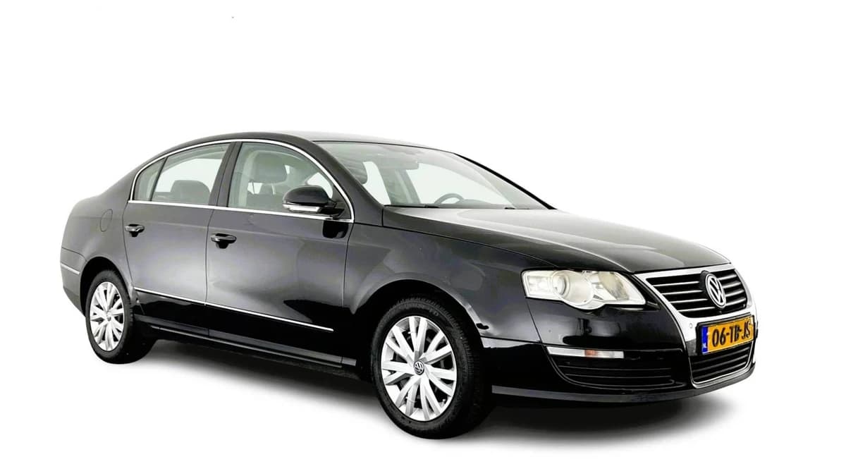 Volkswagen Passat — foto 1