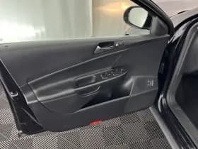 Volkswagen Passat thumbnail 20