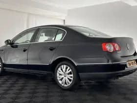 Volkswagen Passat thumbnail 4