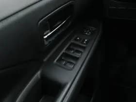 Mitsubishi Outlander thumbnail 20