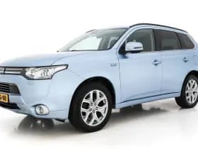Mitsubishi Outlander thumbnail 4