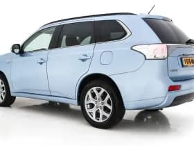 Mitsubishi Outlander thumbnail 5
