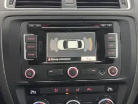 Volkswagen Jetta thumbnail 14