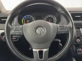 Volkswagen Jetta thumbnail 16