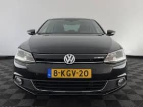 Volkswagen Jetta thumbnail 3