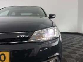 Volkswagen Jetta thumbnail 21