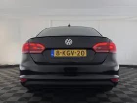 Volkswagen Jetta thumbnail 6