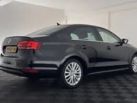 Volkswagen Jetta thumbnail 7