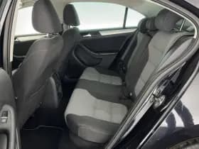 Volkswagen Jetta thumbnail 10