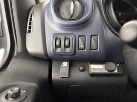 Opel Vivaro thumbnail 19