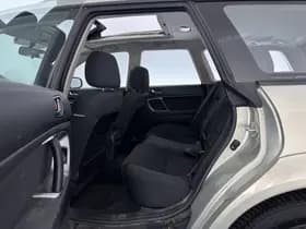 Subaru Outback thumbnail 11
