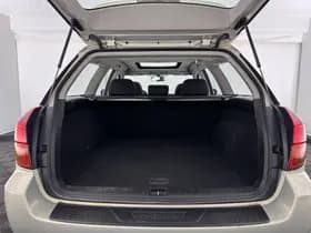 Subaru Outback thumbnail 12