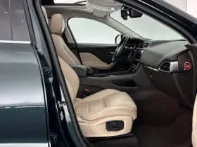 Jaguar F pace thumbnail 13