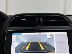 Jaguar F pace thumbnail 15