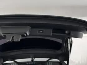 Jaguar F pace thumbnail 23