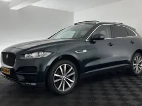 Jaguar F pace thumbnail 4