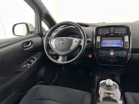 Nissan Leaf thumbnail 8